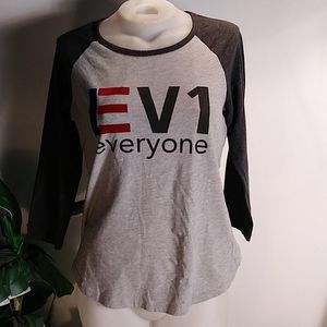 EV 1